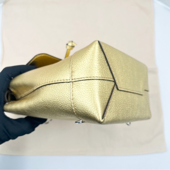 LOUIS VUITTON Lockme Backpack Nano Gold Metallic Calfskin - Picture 8 of 14